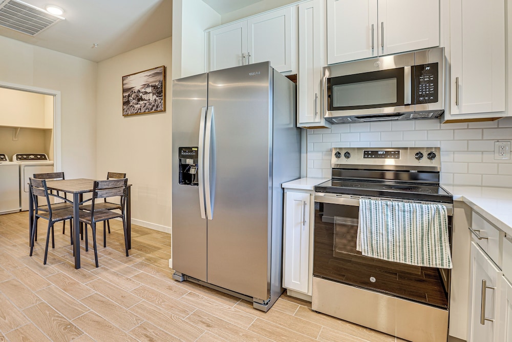 Community Pool & Hiking Trails: Deer Valley Condo