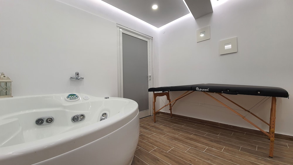 Elizabeth Suites, photo 86