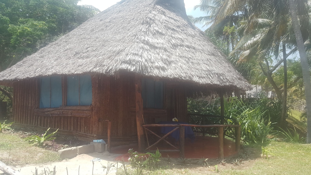 Mafia Beach Bungalows