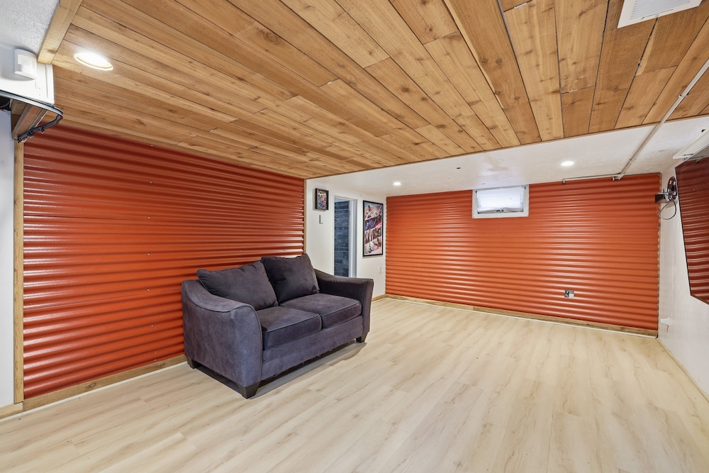 Cozy & Modern 3-bed Bungalow In Heart Of Greeley 3 Bedroom Bungalow
