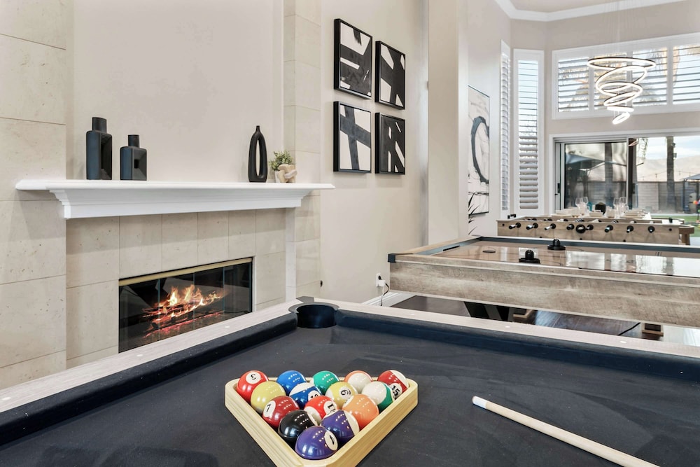 Luxury Pool Home w Theater Games & Mountain View