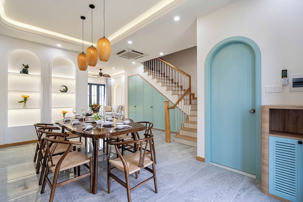 SURI VILLA