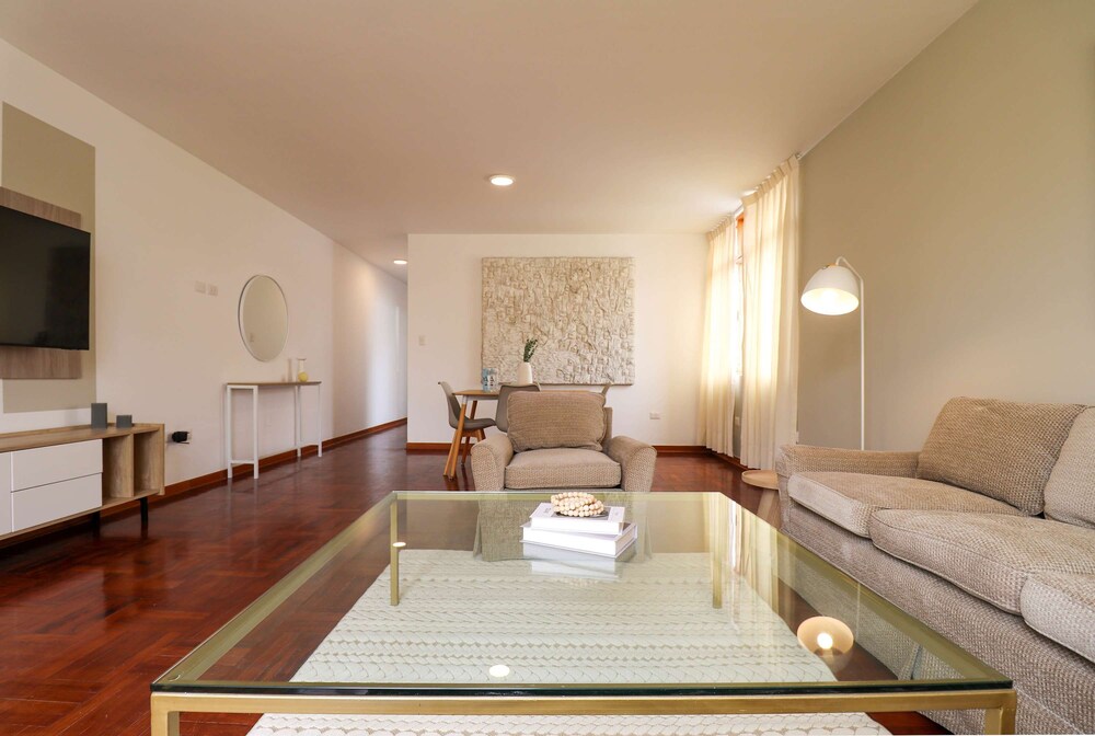 w Comfy 2BR w Lovely Deco in Miraflores