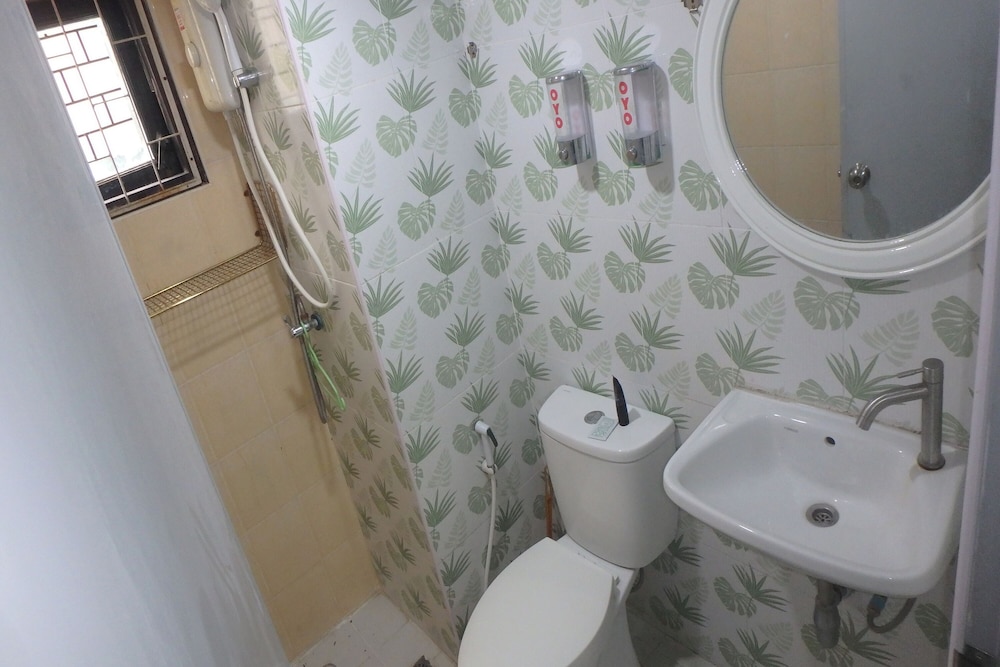 Rama 3 Sunrise Hostel