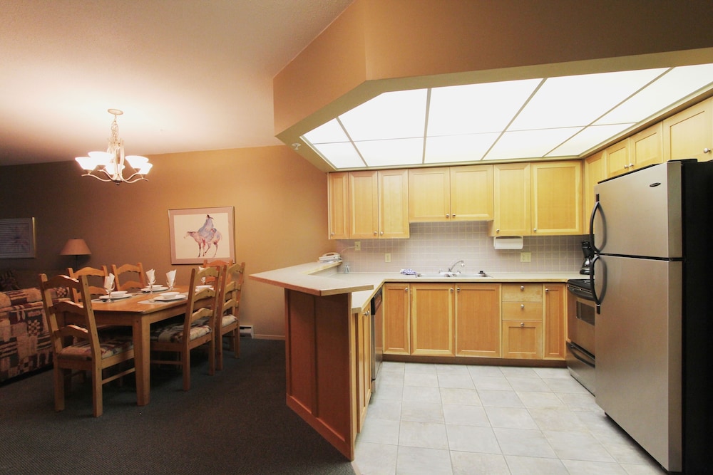 Powderhorn Condos by Whistler Retreats