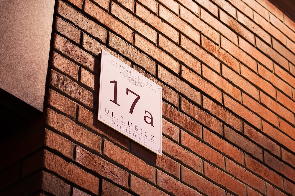 Old Town Luxury Apartments by Amstra