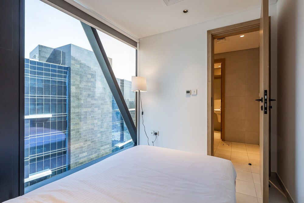 Marquise 2505 Business bay