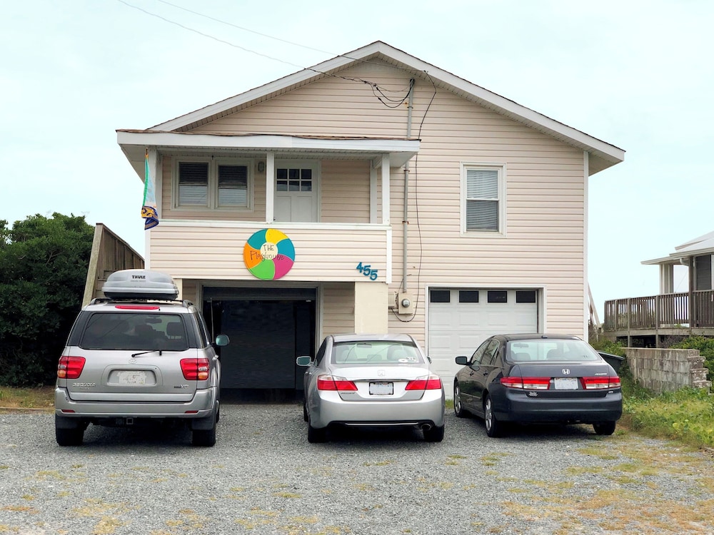 The Playhouse by Topsail Realty