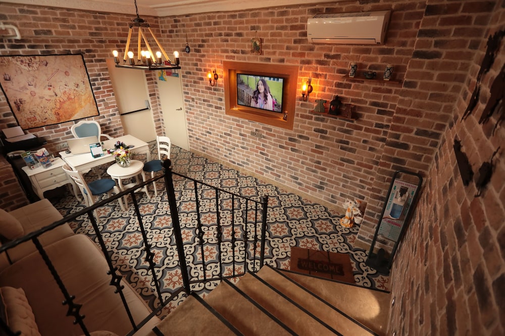 White Pearl Apart - Image 51