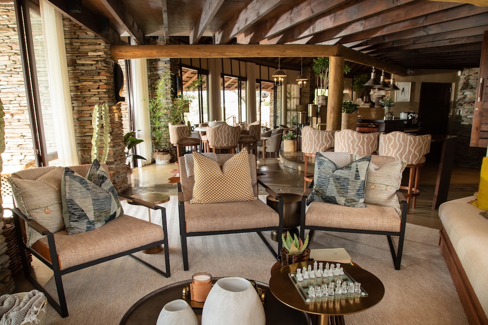 Makanyi Private Game Lodge view 2