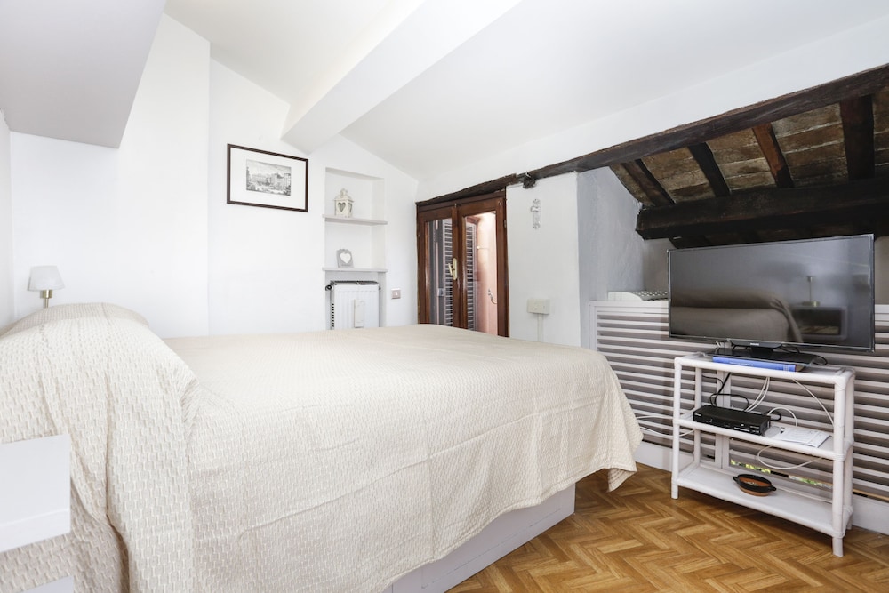 Wonder Romantic Nest