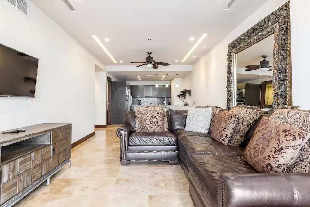 3 Bedroom Condo in Croc's Casino Resort