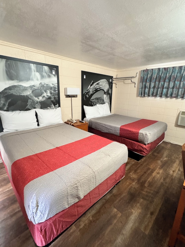 Ashland Vacations - Relax Inn At Ashland - Property Image 10