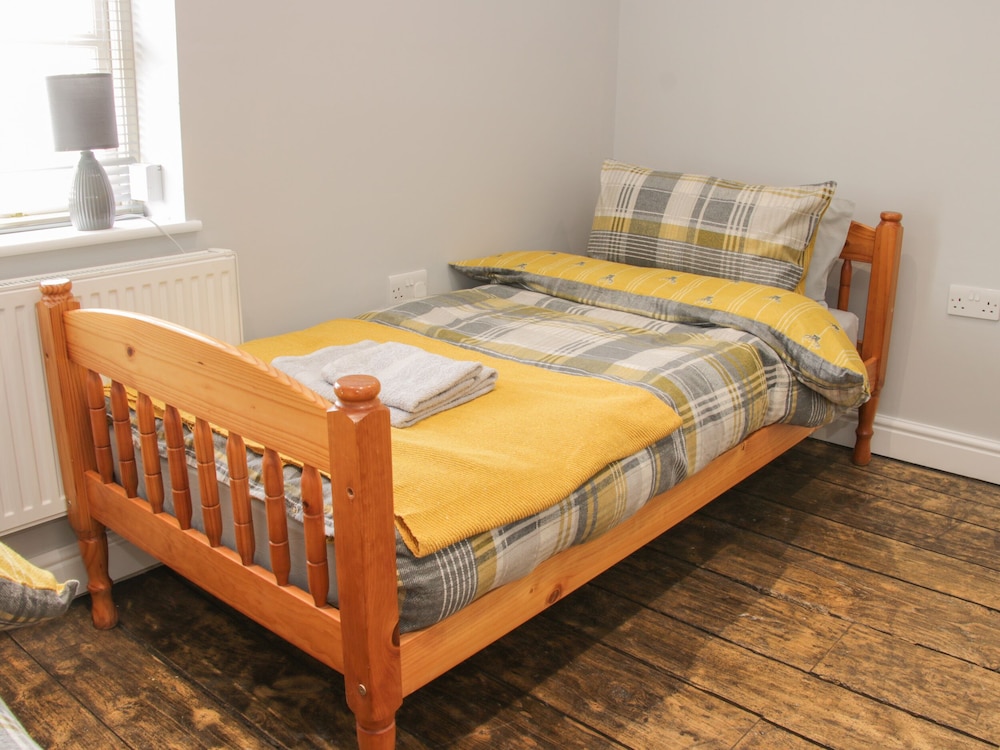 1 Royal Oak Cottages