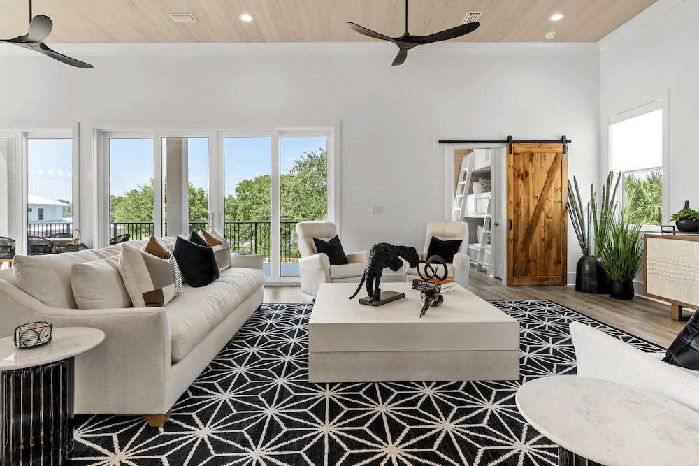 30A Born 2 Beach by Avantstay Luxury Gulf Views w/ Private Pool