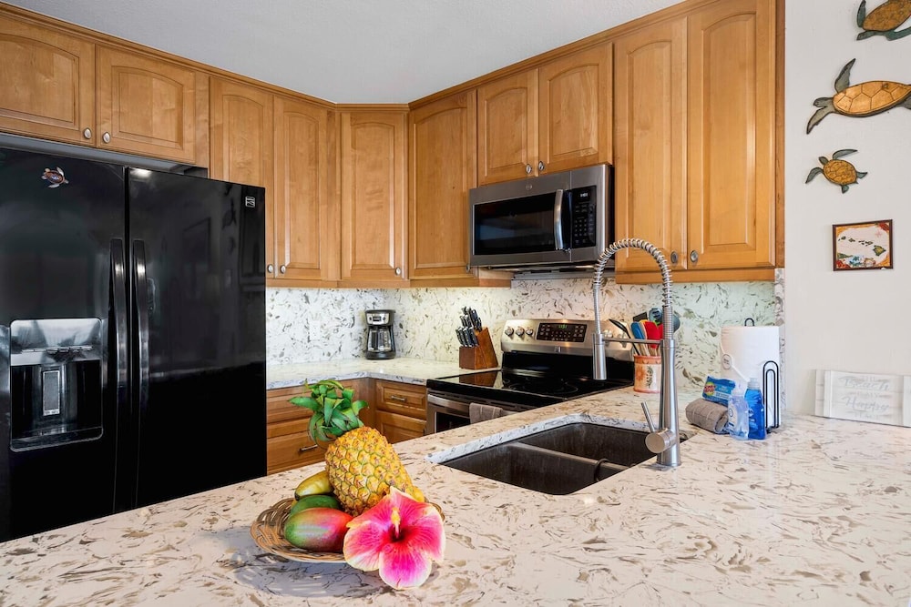 Ocean Front - Fantastic Ocean Views - Completely Upgraded - Vrkcv