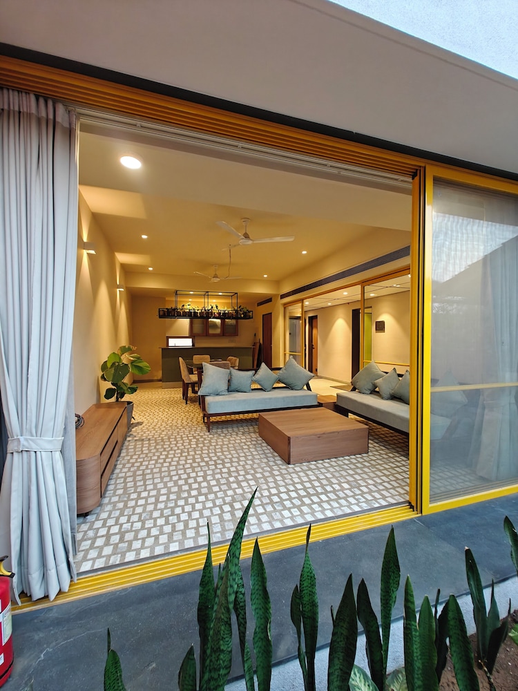 Touchwood Bliss Resort - Igatpuri
