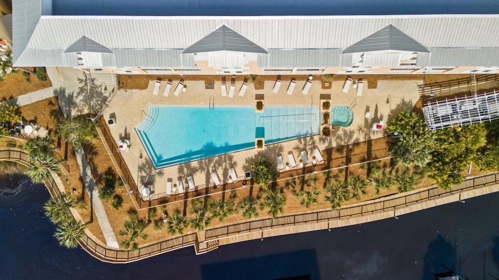 Waterside Village by Panhandle Getaways