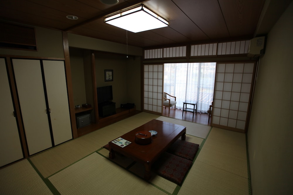 Arakikanko Hotel view 5