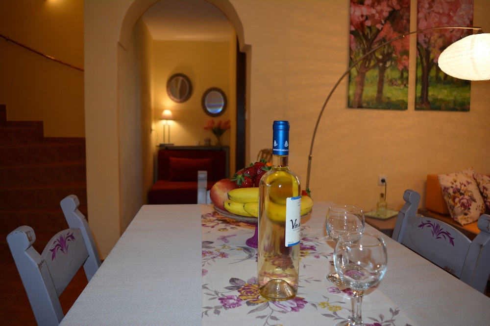 Elianthos Villa