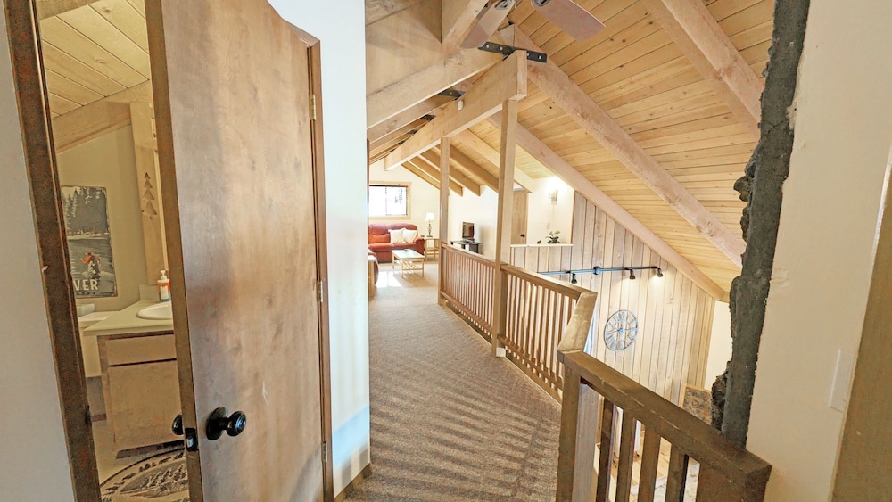 Pine Needle 2 4 Bedroom Condo