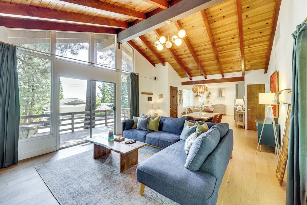 Game Room + Deck: Wooded Big Bear Lake Retreat