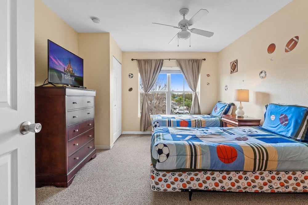Relaxing 3BR Haven for 8 at Seven Dwarfs