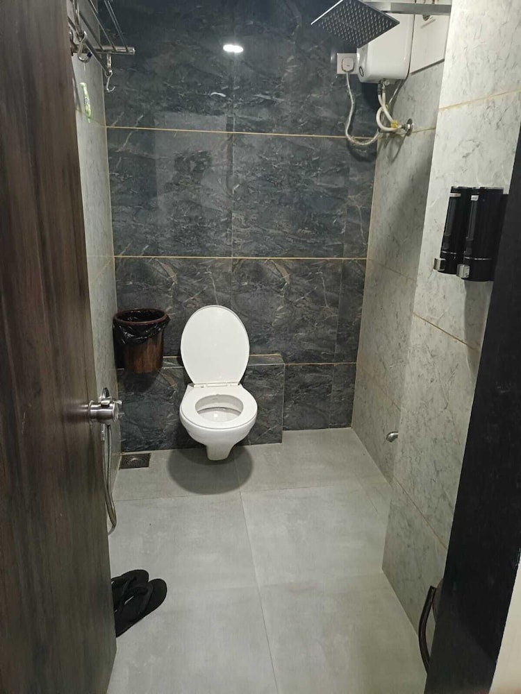 HOTEL RJ RESIDENCY C.G.ROAD