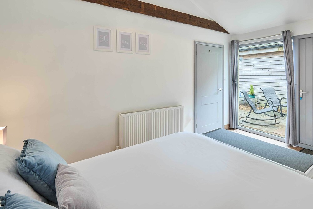 Host Stay Kestrel Cottage
