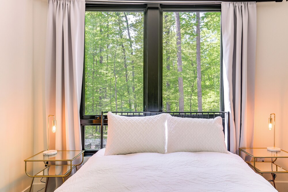 Modern Bellaire Cabin < 5 Mi to Lake & Slopes! view 5
