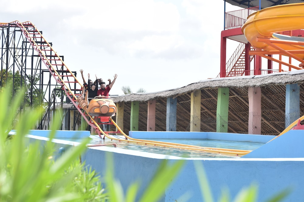 Fun City Water & Theme Park view 4
