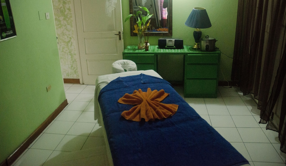 Sandcastles Beach Resort