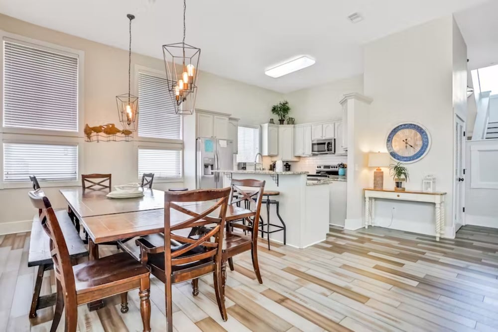 Luxurious Gulf-side Living in Santa Rosa Beach!
