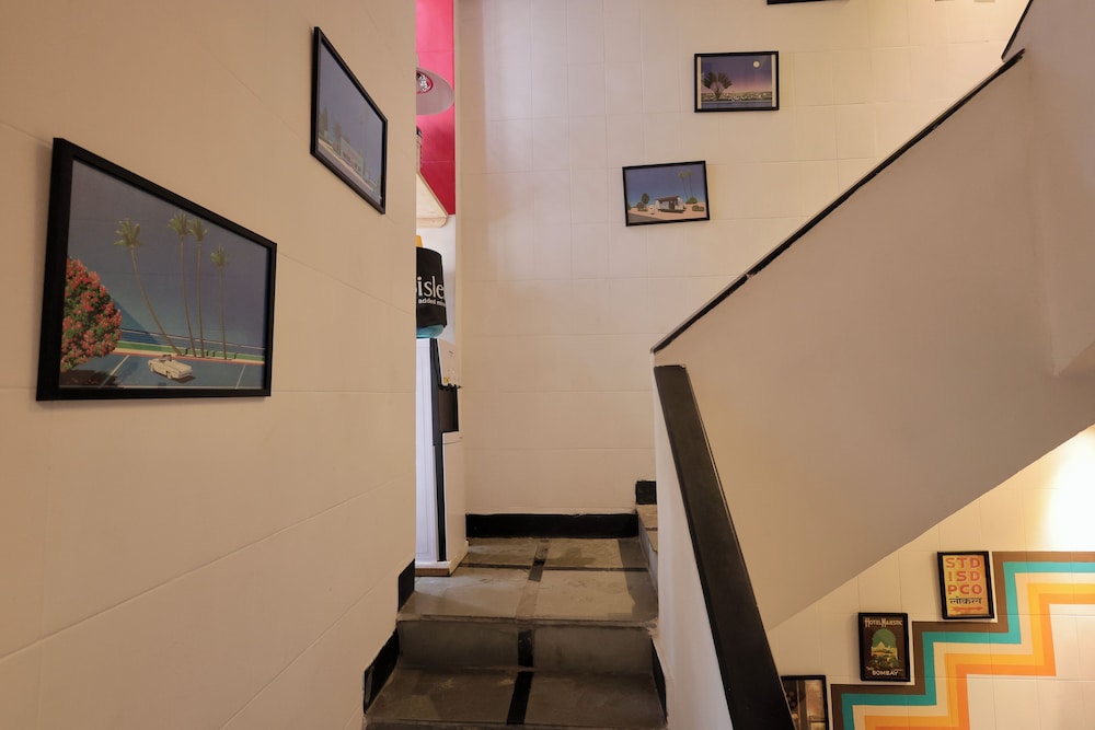 Locomo Hostel Mini - 9 mins from airport
