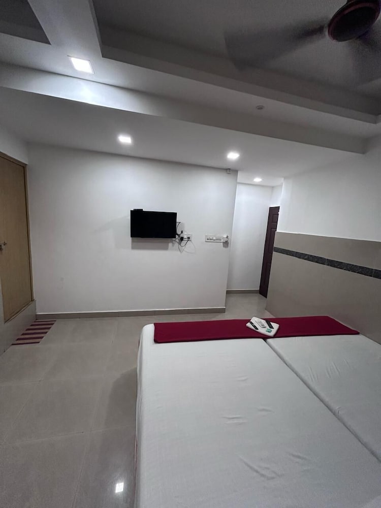 Nearest Rooms
