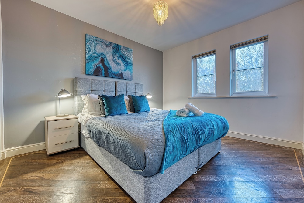 Blue Cedar Apartment
