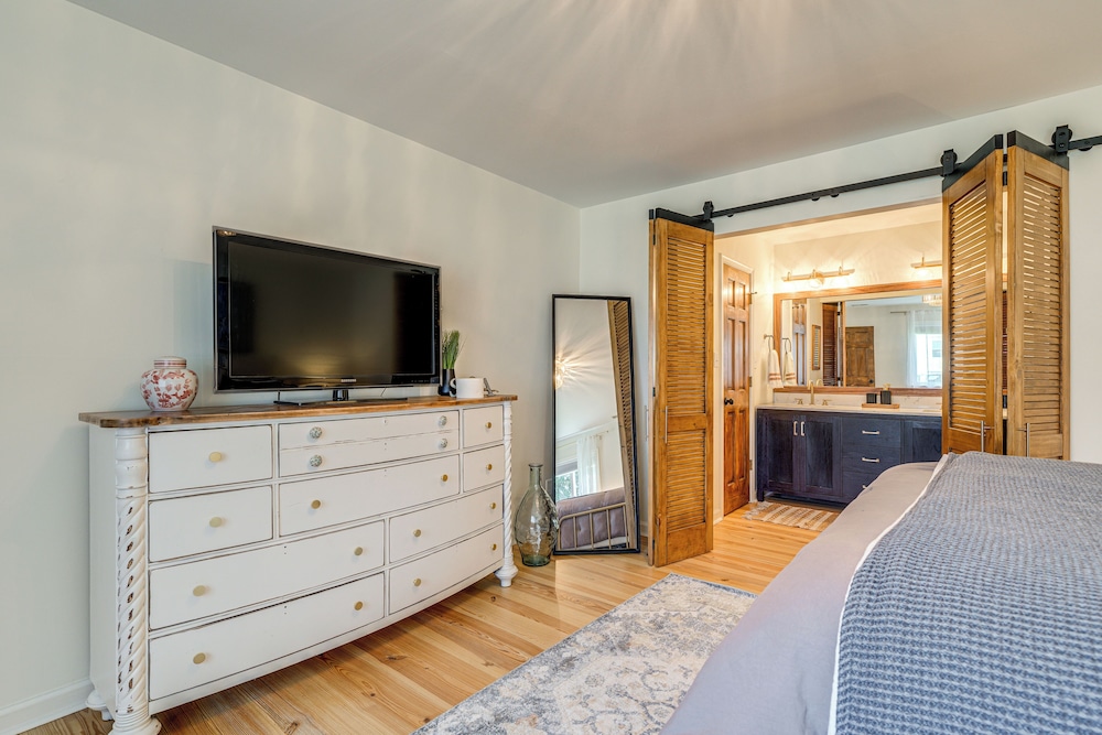 Private Beach Access & Hot Tub: Kitty Hawk Haven