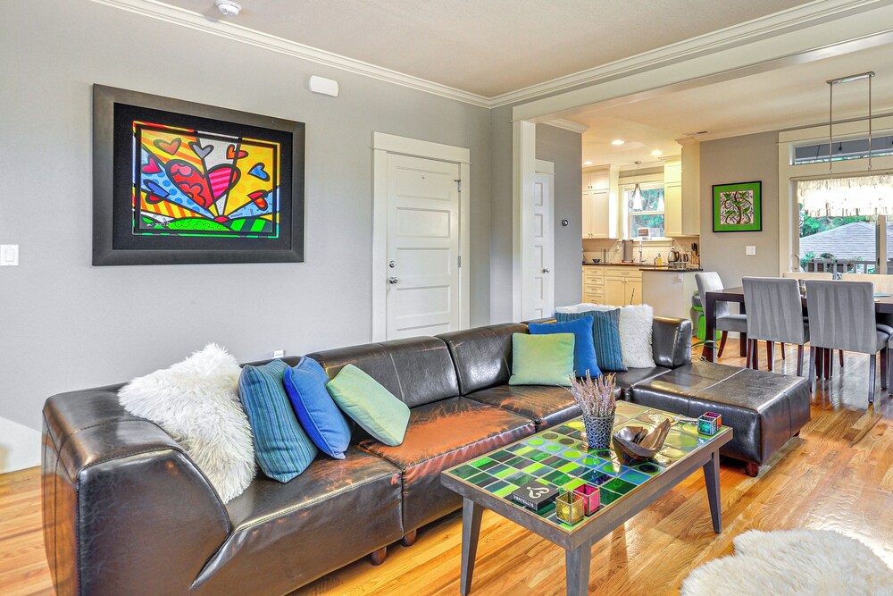 Cozy Modern Craftsman in North Portland