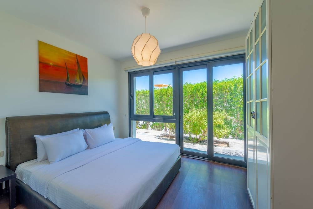 Vesta - Luxury Villa - 2BR - Bay West