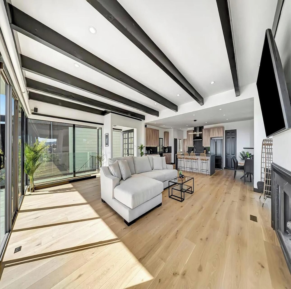 Skyview Estate - Stylish Hollywood Hideaway With Sweeping City Views