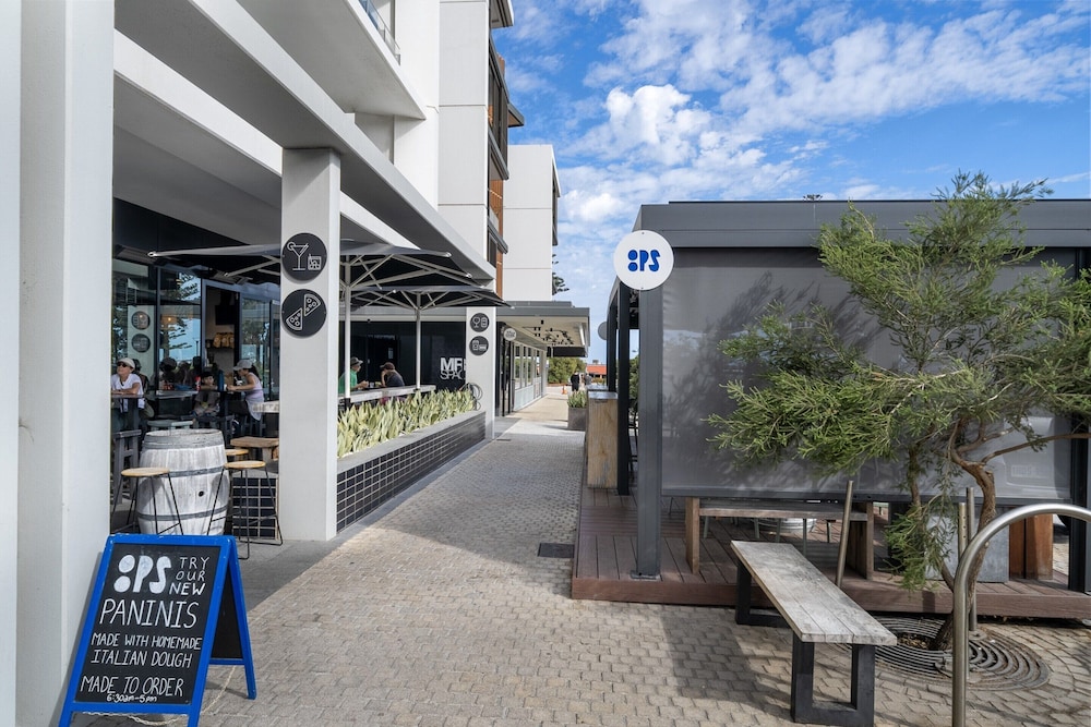 Stylish Studio Near Fremantle's Vibrant Spots