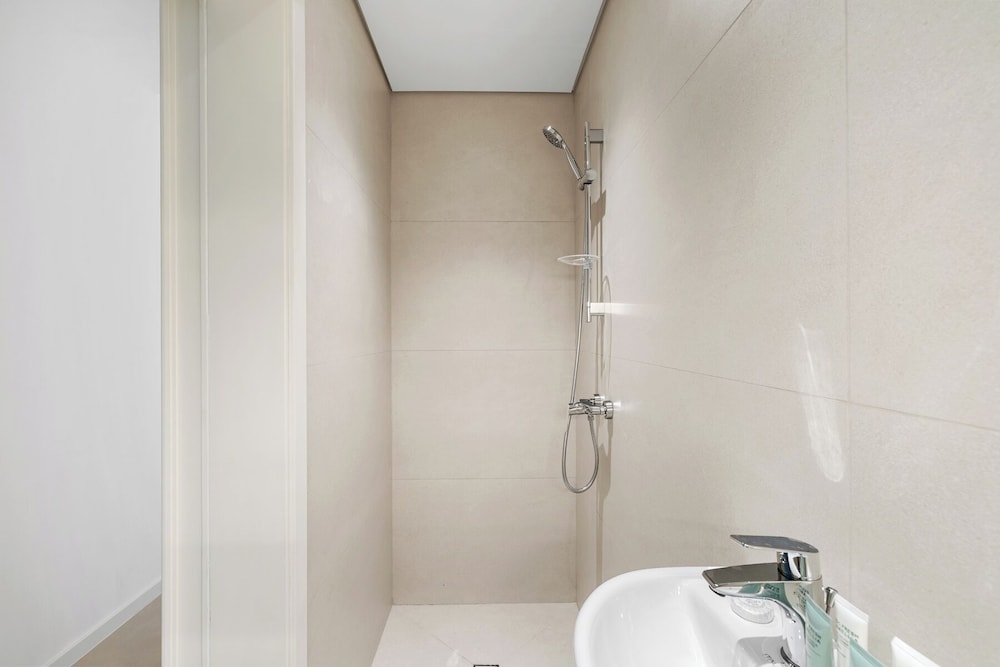 Upscale 3BR Maid Near Dubai Mall