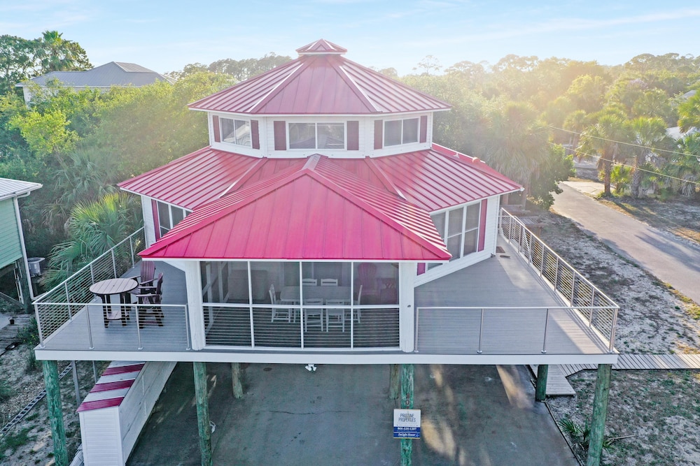 DeLight House