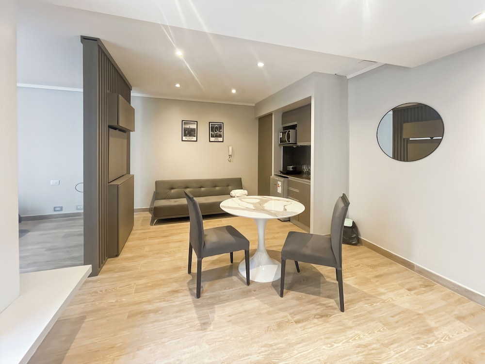 Ayres Suites Cochabamba