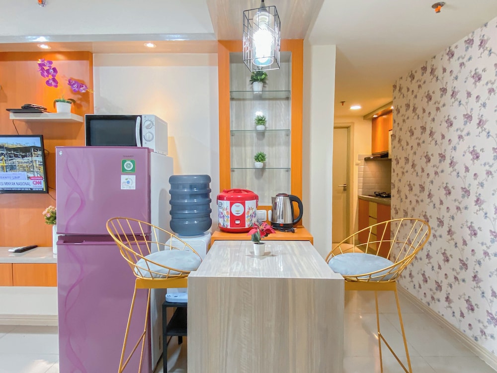 Comfort And Tidy 2Br With Extra Room Apartment Meikarta