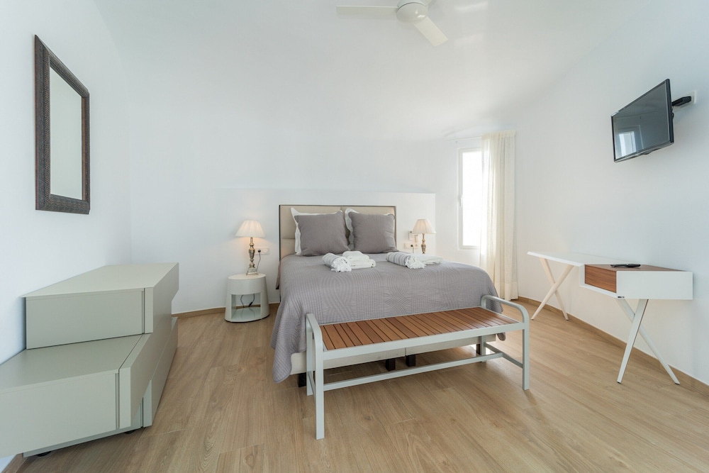 Villa Gaudina - Villa With Private Pool. Free Wifi