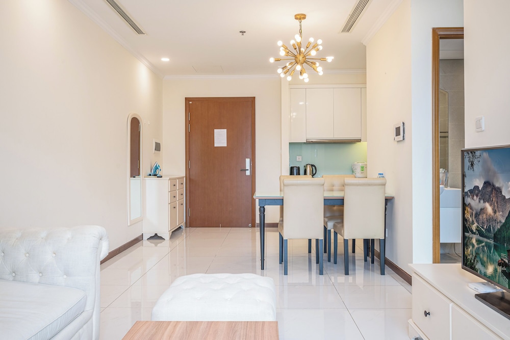 PD Pristine Apartment Landmark Plus