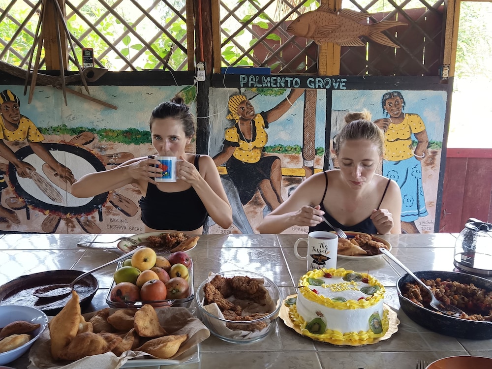 Palmento Grove Eco Cultural & Fishing Lodge