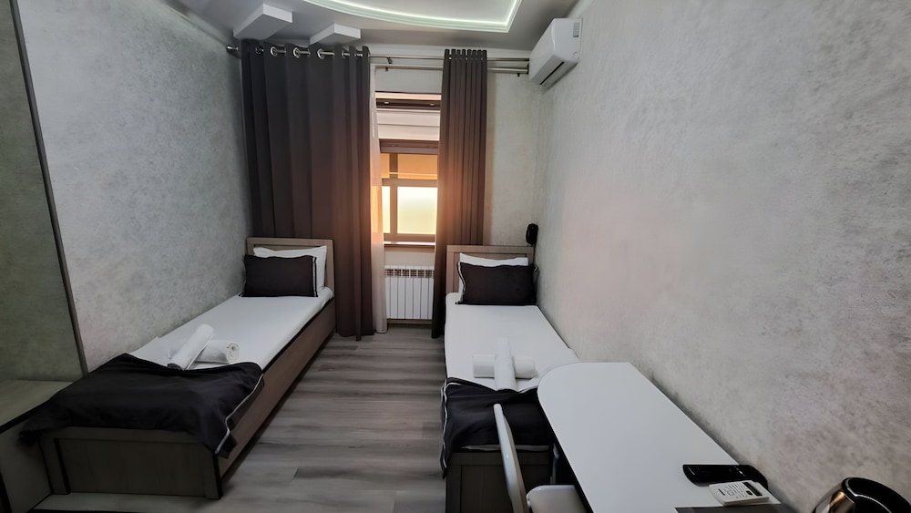 Madera Hotel