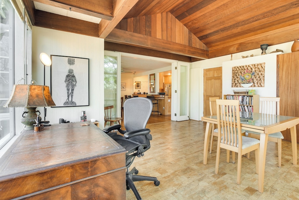Spacious & Updated Farmhouse in Yellow Springs